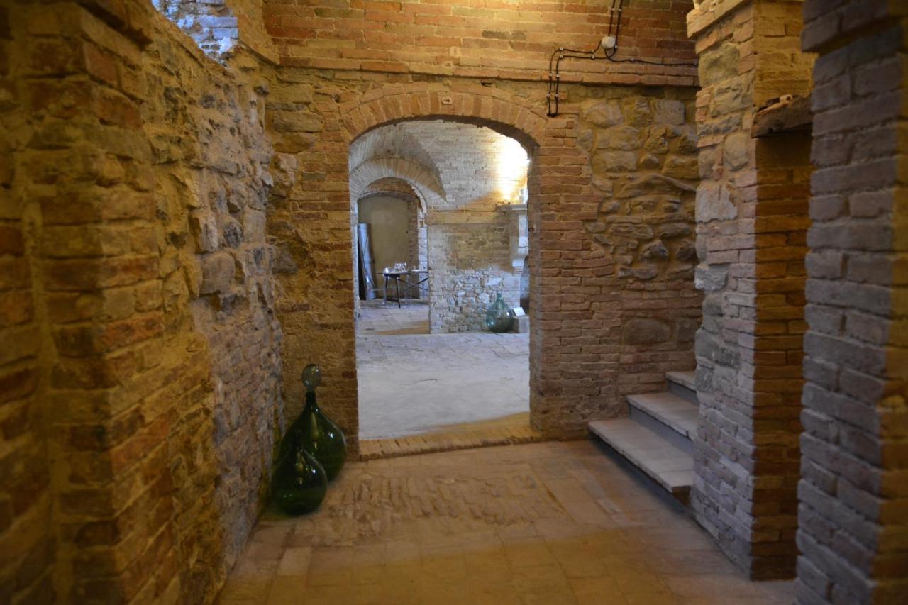 Castello Di Ramazzano - Tenute Aliani Perugia Exterior foto